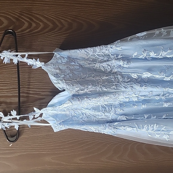 Prom Dress - Picture 3 of 6